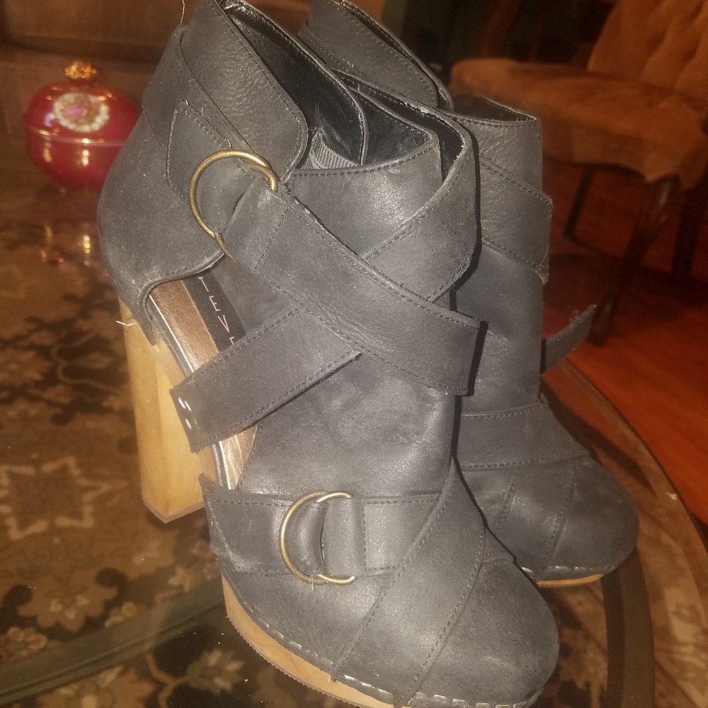 Booties - Picture 1 of 3
